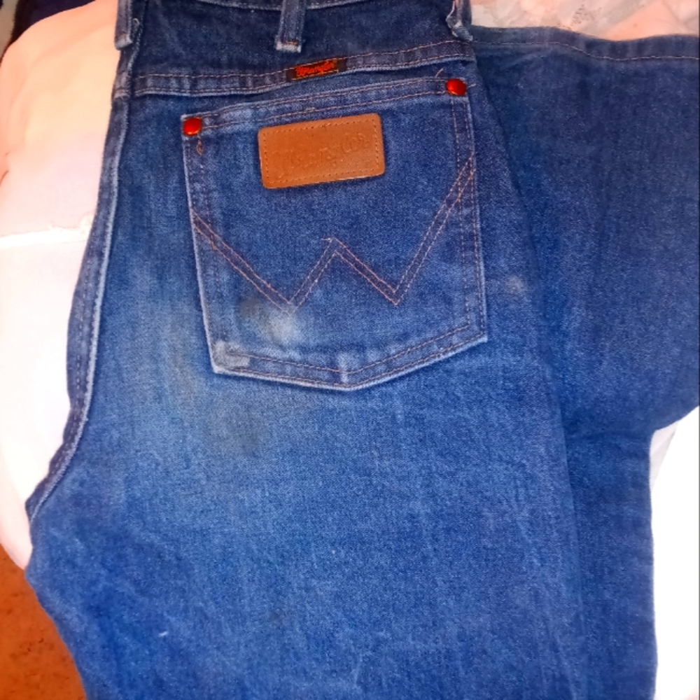 2 pair NWT Wrangler denim jeans 29x34